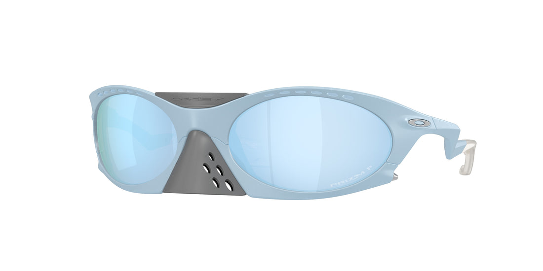 Óculos de sol oakley oo9437 plantaris 943704 gris oval masculino tamanho 63mm - Vista principal