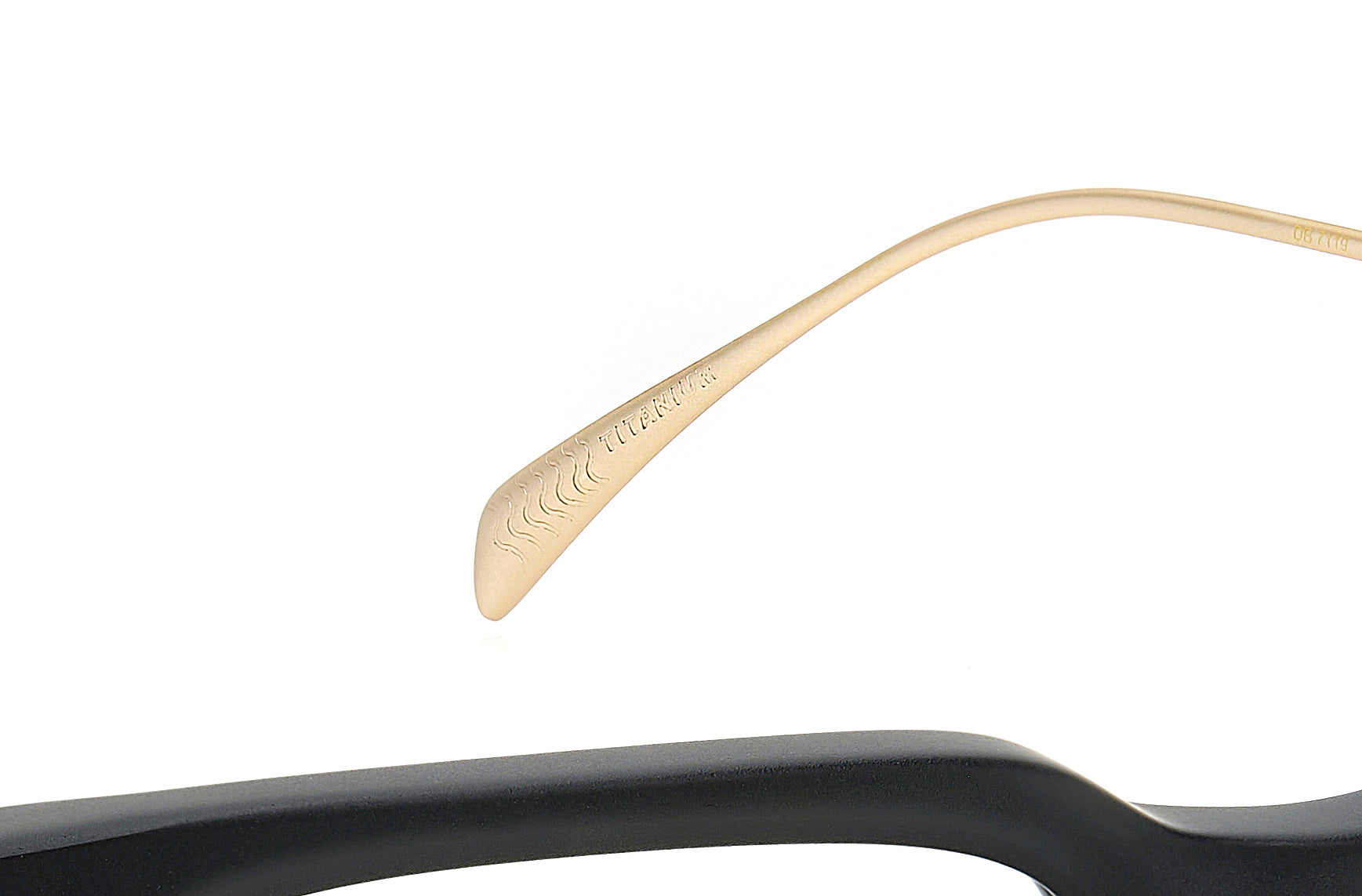 DAVID BECKHAM DB 7119 I46 51