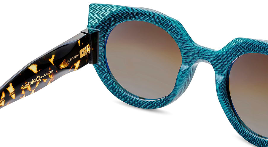 ETNIA BARCELONA IZZI SUN TQHV 48