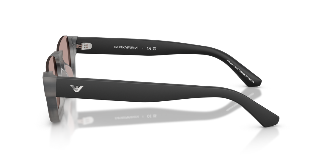 Gafas de sol emporio armani ea4268u 63677n gris irregular unisex talla 58mm - Vista de detalle