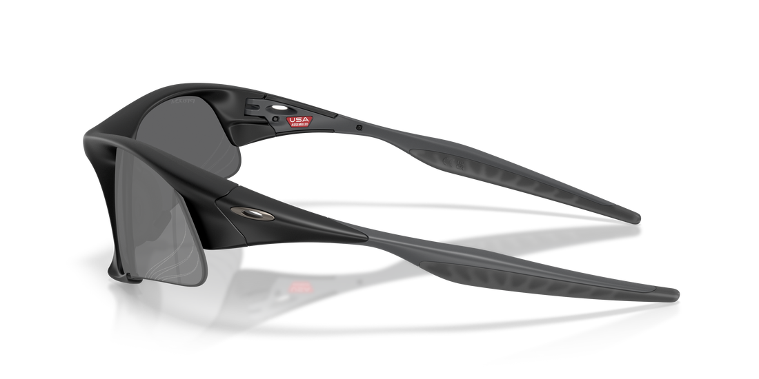 Óculos de sol oakley oo9532 suture jacket 953201 negro irregular unisex tamanho 64mm - Vista de detalhe