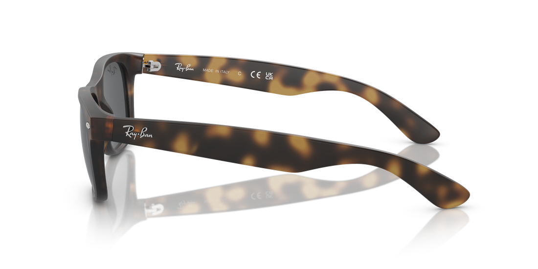 Sunglasses ray-ban rb2132 new wayfarer 865/b1 havana square unisex size 52mm - Detailed view