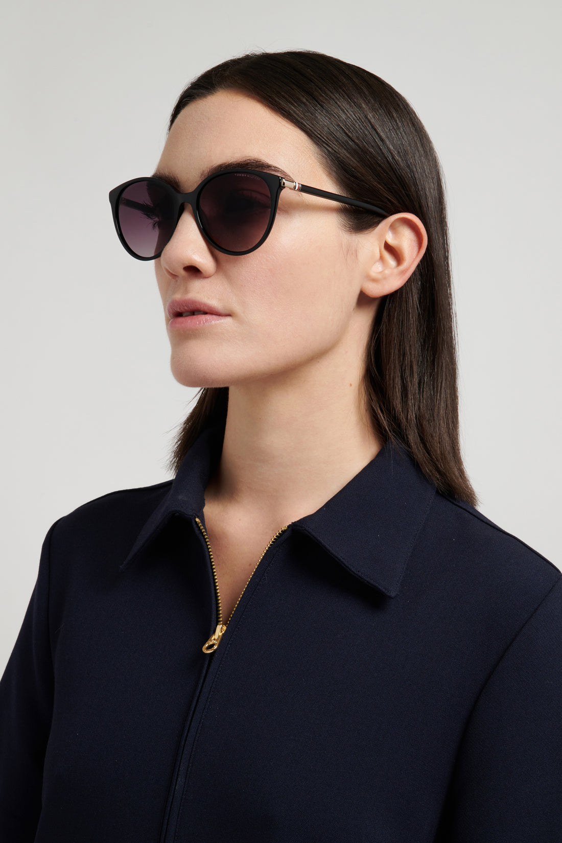 Óculos de sol tommy hilfiger th 2350/s 807 3x negro pantos femenino tamanho 55mm - Vista de detalhe