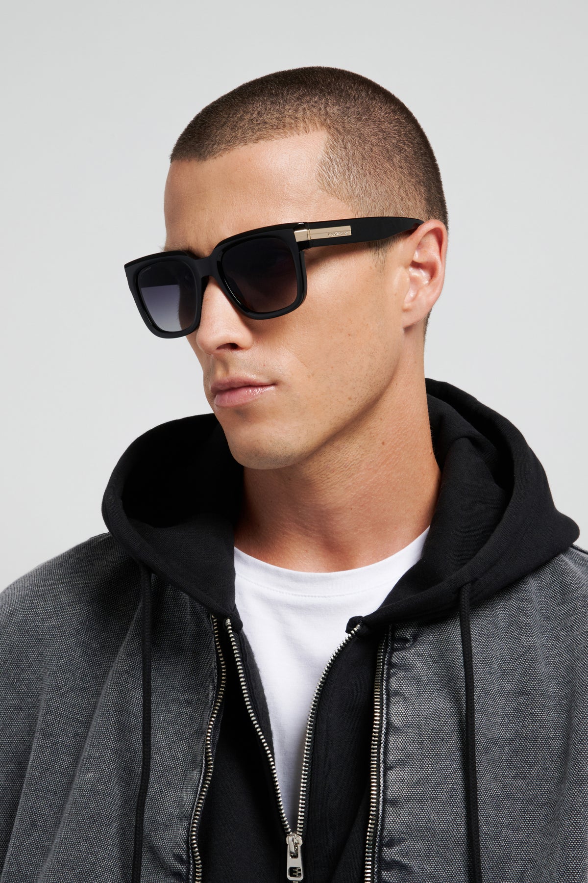 DSQUARED2 D2 0219/S 807 9O 52