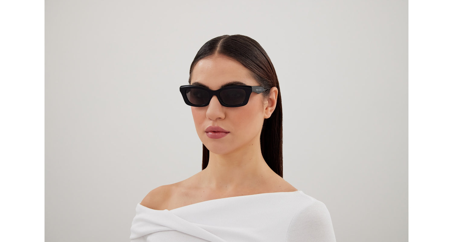 ALEXANDER MCQUEEN AM0474S 001 52
