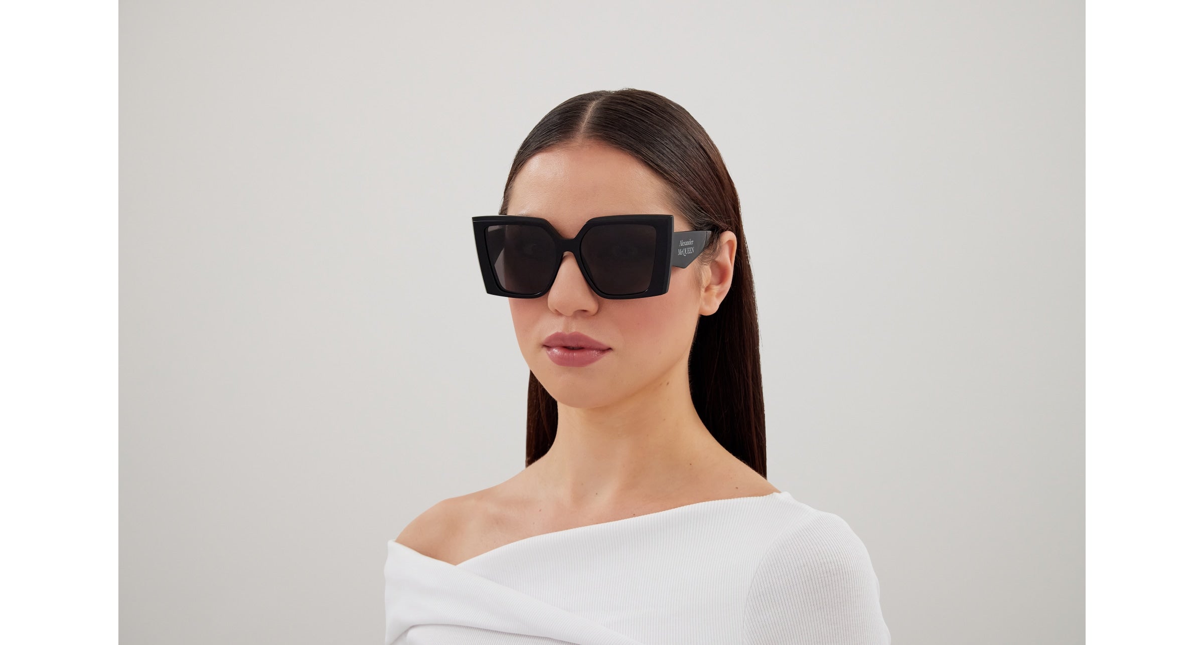 ALEXANDER MCQUEEN AM0467S 001 56