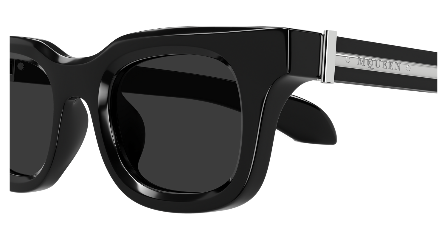 ALEXANDER MCQUEEN AM0547S 001 46